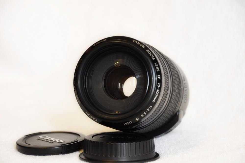 Canon EF 70-300mm f/4-5.6 IS USM телеобьектив