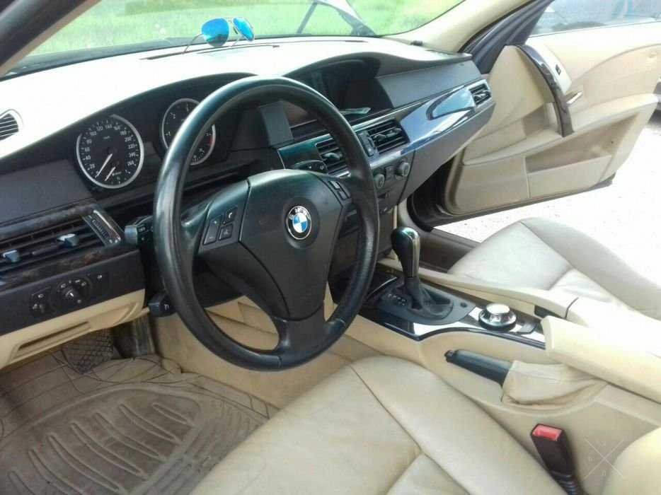 Продаю BMW 530d full комплектация! Продажа до 15 ноября! Звоните