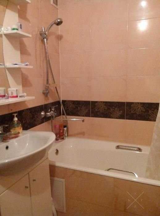 3-х комн. квартира 72 м.кв. метро Теремки.