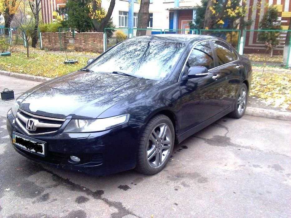 Honda Accord 2007 года, объем 2.0, коробка автомат, газ-бензин.