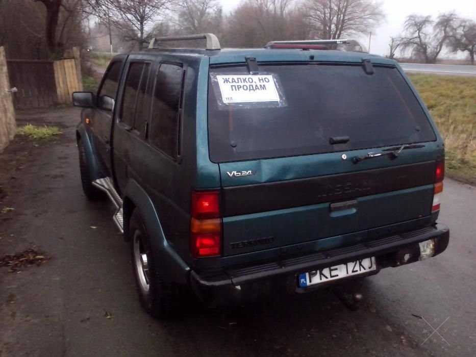 Продаю Nissan Terrano 1