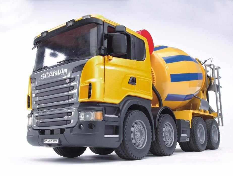 Игрушка BRUDER Бетоновоз SCANIA R-series жёлтый (03554)