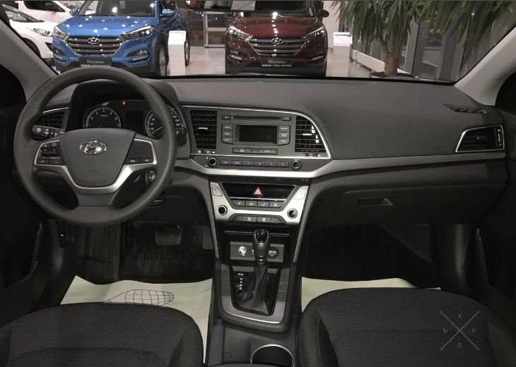Hyundai Elantra автомат 0% рассрочка