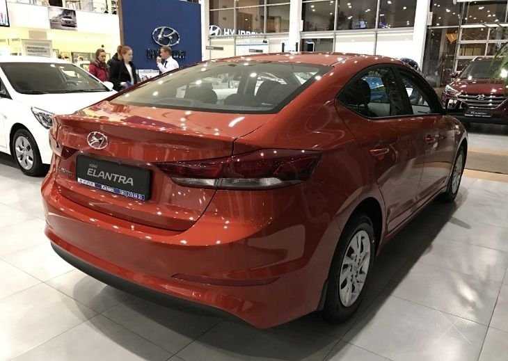 Hyundai Elantra автомат 0% рассрочка