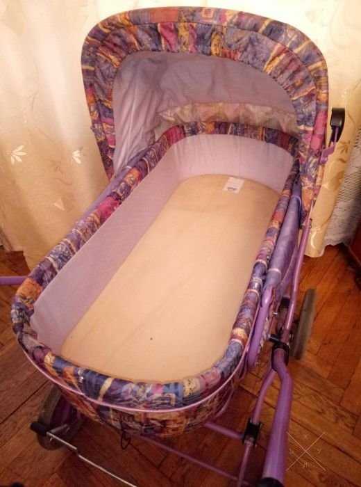 Коляска из прошлого но очень удобная