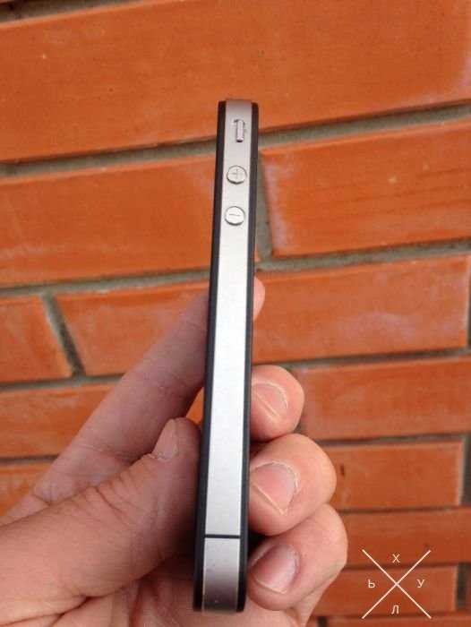 Продам оригинальный Apple iphone 4 16 Gb