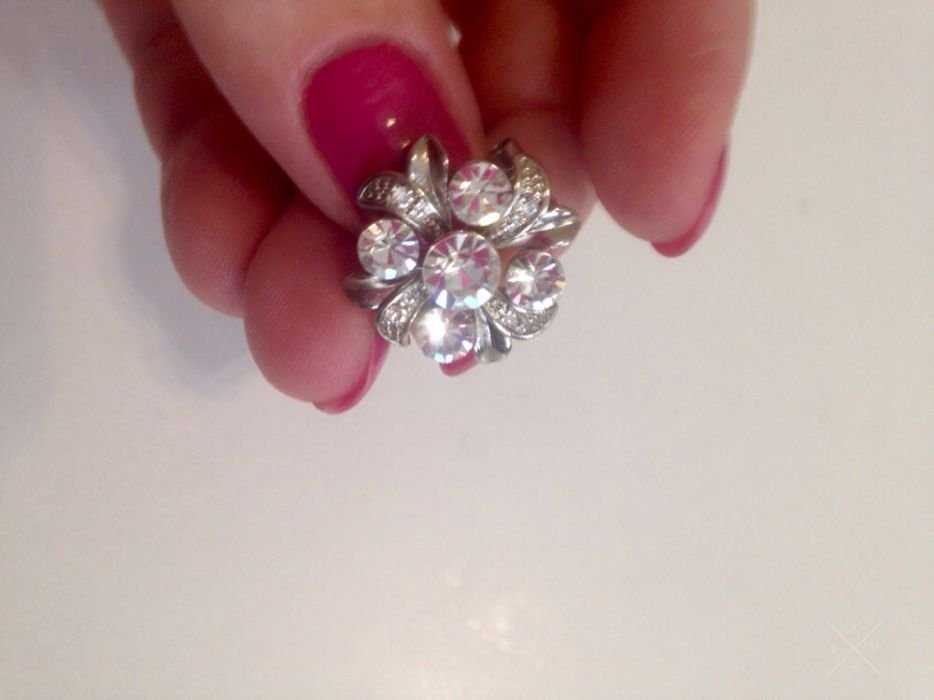 Продам серьги бижутерия