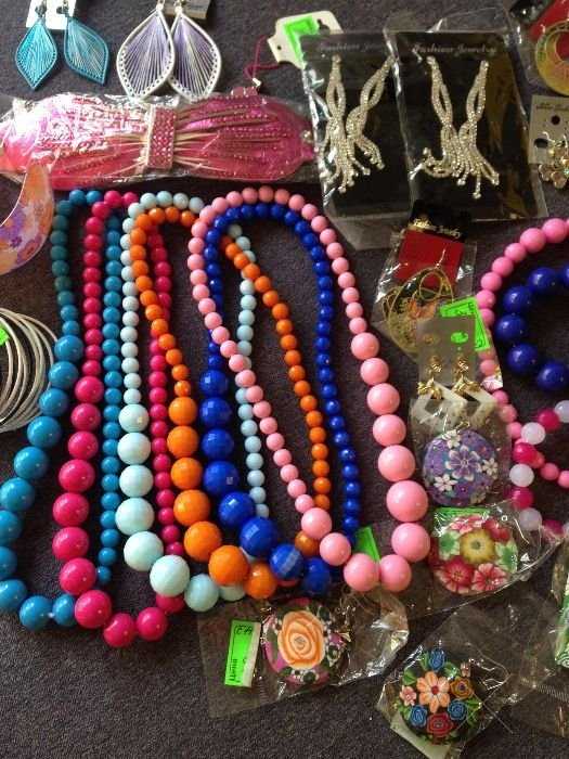 новая бижутерия 300 грн за все, что на фото