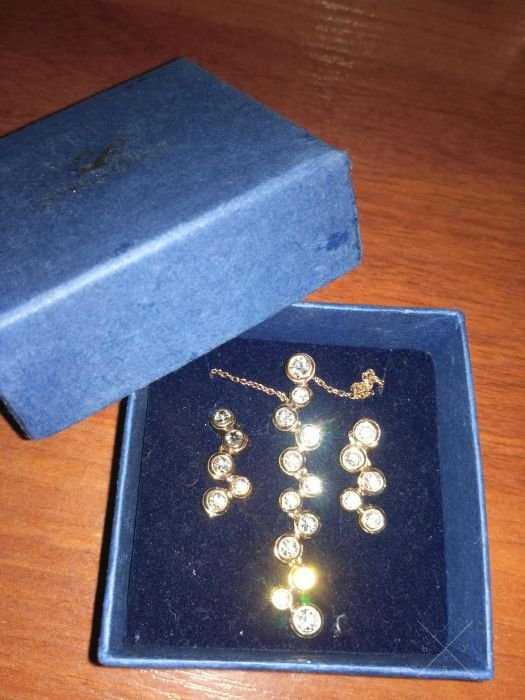 Swarovski украшение.Оригенал.Бижутерия.Подарок
