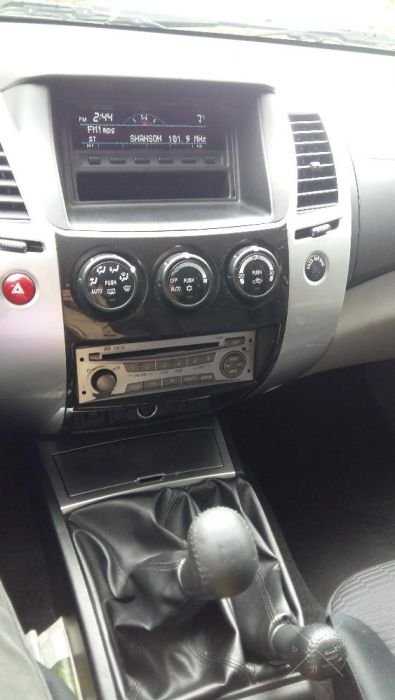 продам MITSUBISHI PAJERO SPORT 2.5 ДИЗЕЛЬ в отличном состоянии