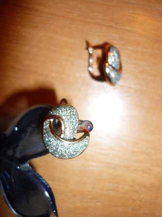 Серьги, бижутерия под золото