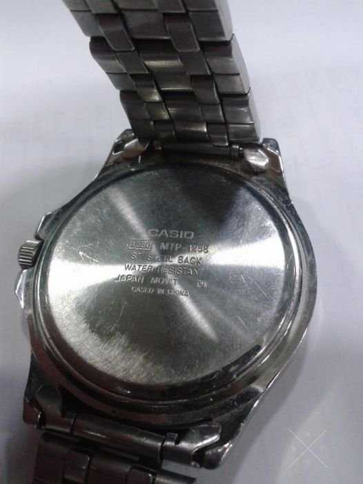Продам часы Casio MTP-1258