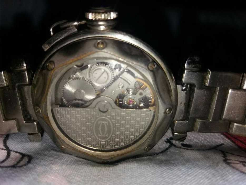 Швейцарские часы Cartier