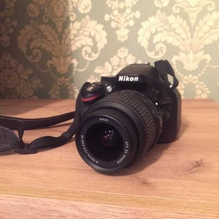 Зеркальный фотоаппарат Nikon D5200 Состояние идеальное Обмен