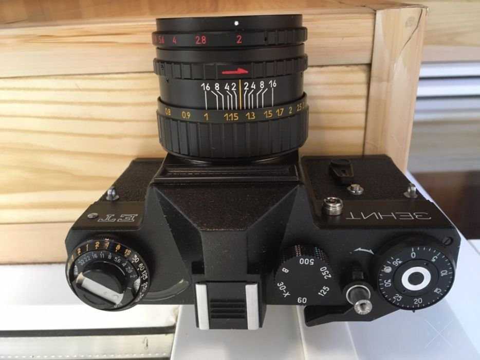 Зеркальный фотоаппарат (НОВЫЙ) Зенит-ЕТ с объективом Гелиос-44-3