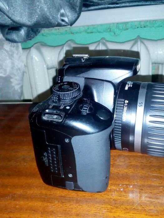 Зеркальный фотоаппарат Canon 400D + 18-55mm
