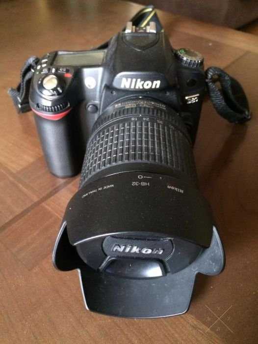Зеркальный фотоаппарат Nikon D80