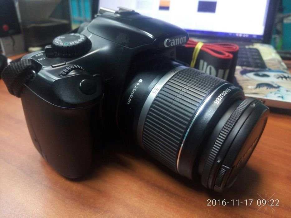 Зеркальный фотоаппарат Cannon 1100D