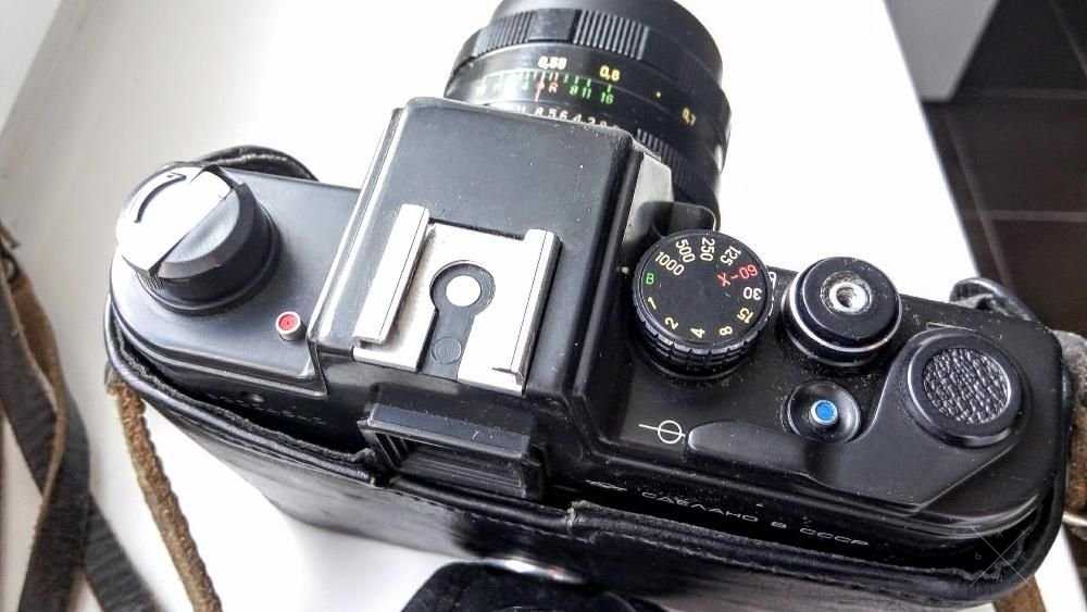 Зеркальный фотоаппарат Зенит 19 ( пленочный )