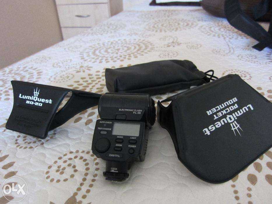 Зеркальний фотоаппарат OLYMPUS