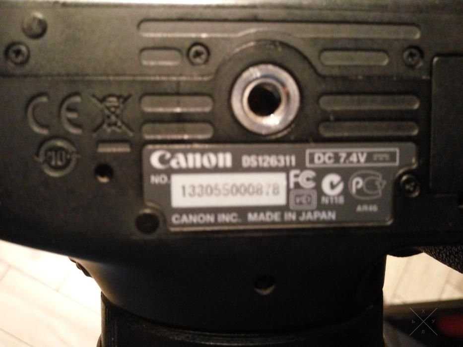 Зеркальный фотоаппарат Canon EOS 600D