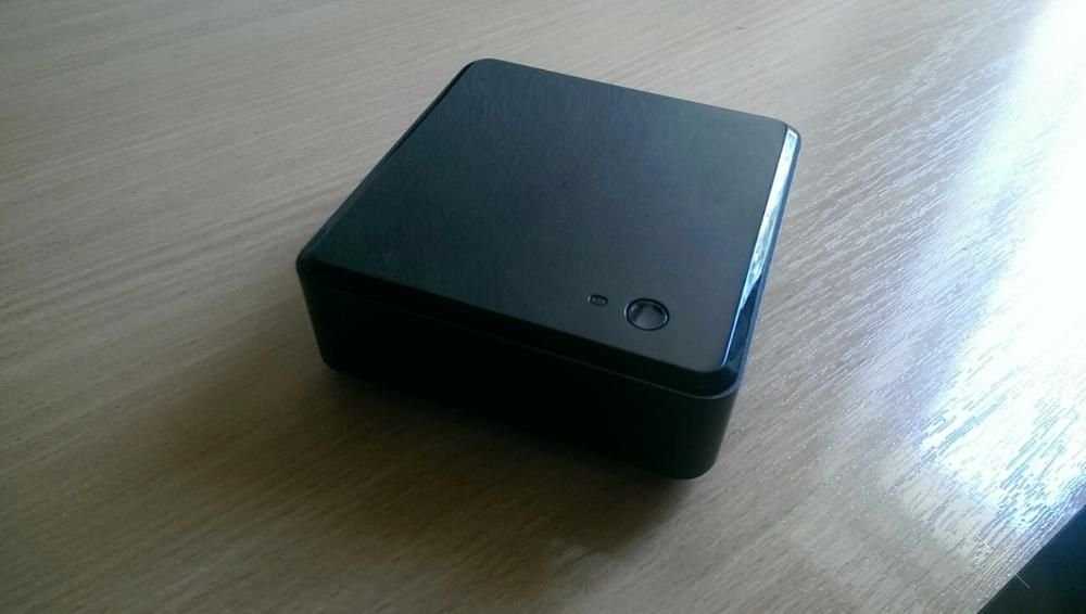 Intel NUC Kit (BOXDC3217IYE)