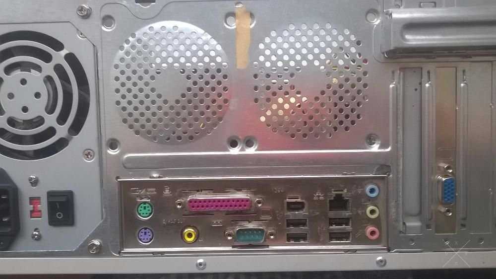 Системный блок: Intel Pentium 4/3.00GHz/2 Гб ОЗУ/200 Гб HDD
