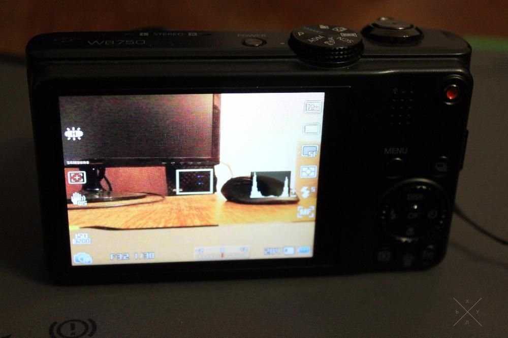 Samsung WB 750