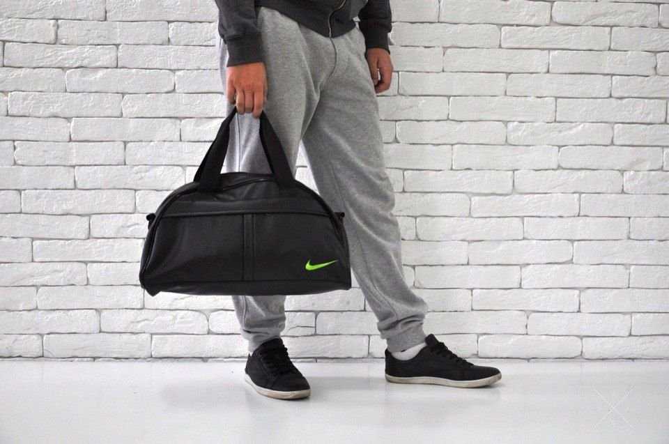 Спортивная сумка Nike