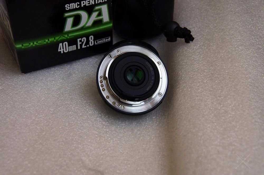 Продам объектив SMC Pentax-DA 40mm F2.8 Limited