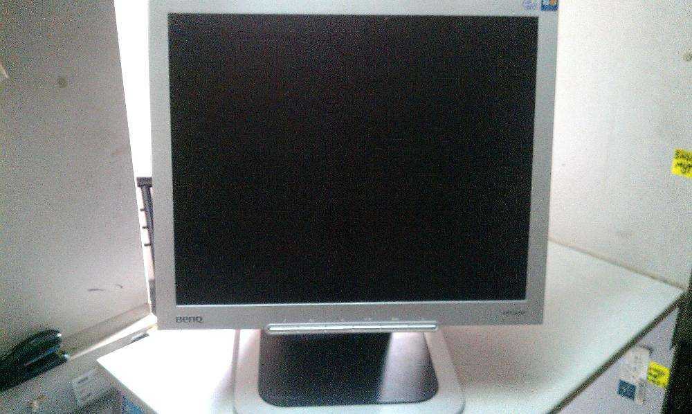 монитор BENQ LCD Q7T4