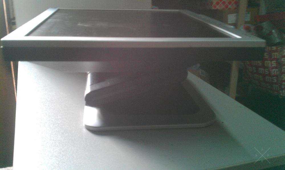 монитор BENQ LCD Q7T4