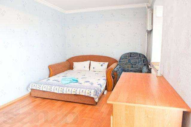 Посуточно, 1-комн., Подол, Wi-Fi, кондиционер, чистая и уютная.