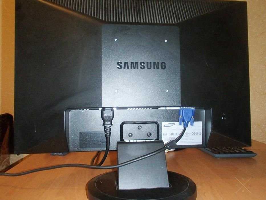 монитор Samsung 22''