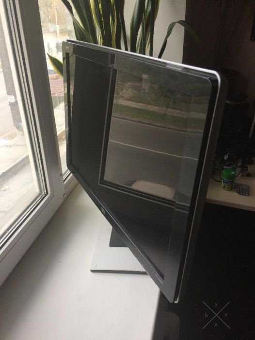Монитор 24" HP Pavilion w2408h
