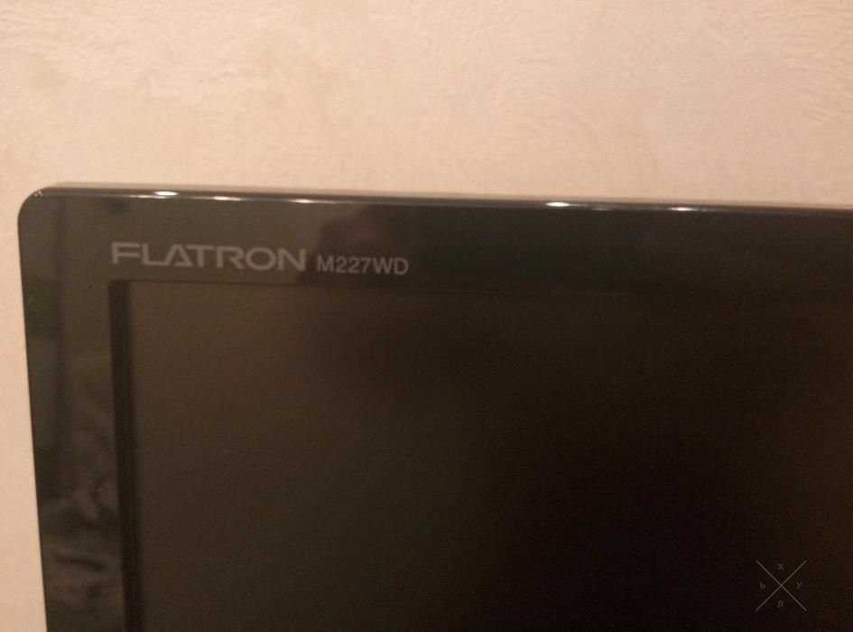 Продам монитор/телевизор LG FLATRON M227WD-PZ