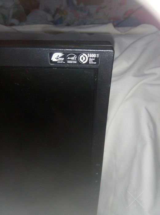 Монитор LG L1752HQ