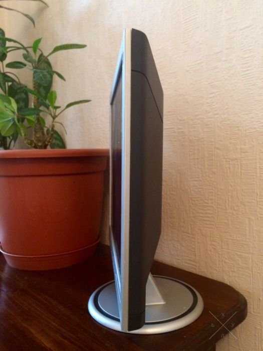 монитор Philips