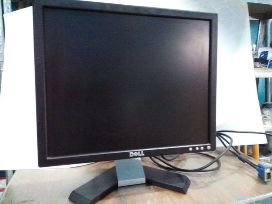 Монитор dell 17"