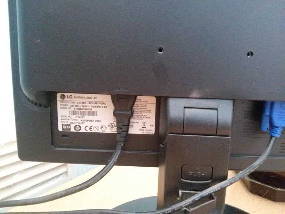 Монитор LG