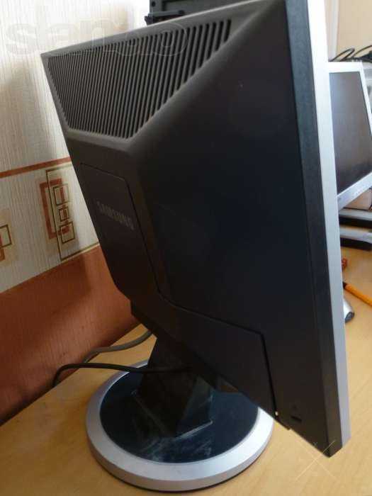 Монитор SAMSUNG SyncMaster 740N