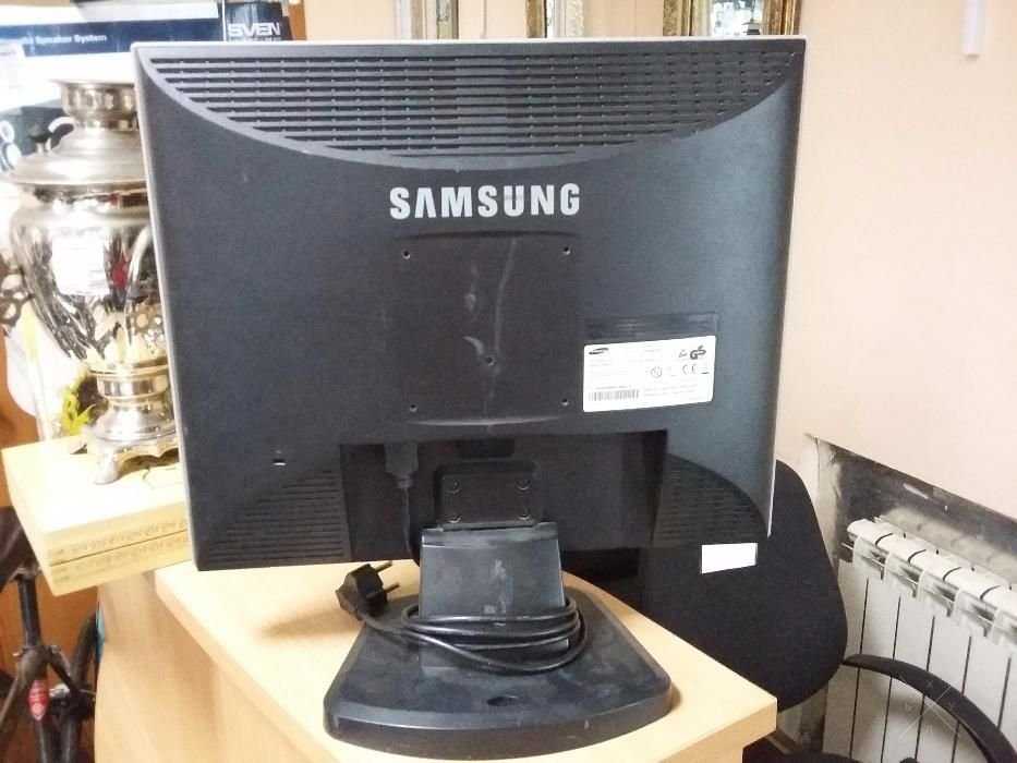 Монитор Samsung 913V