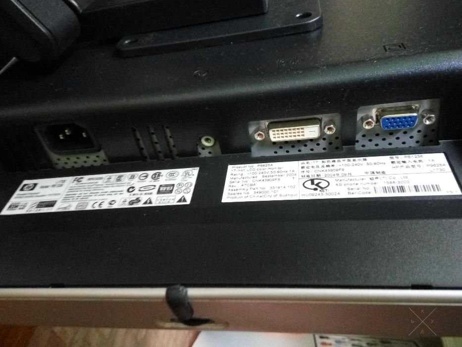 Монитор HP 1730