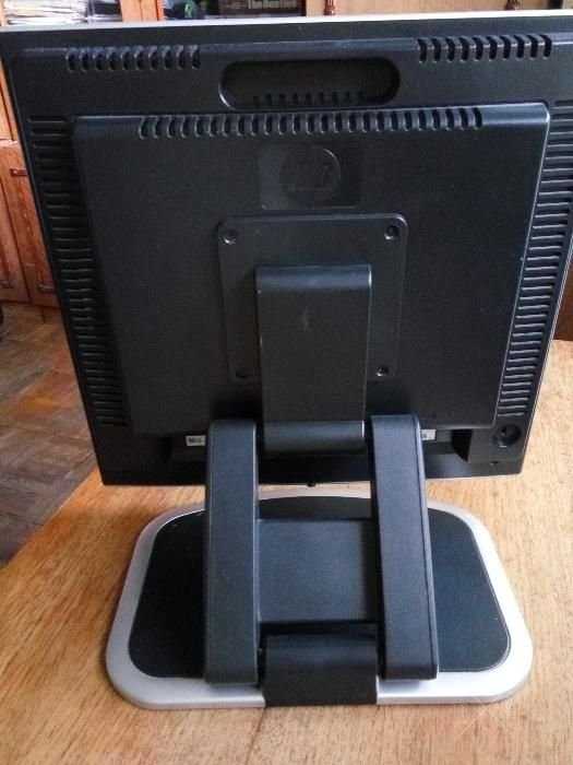 Монитор HP 1730