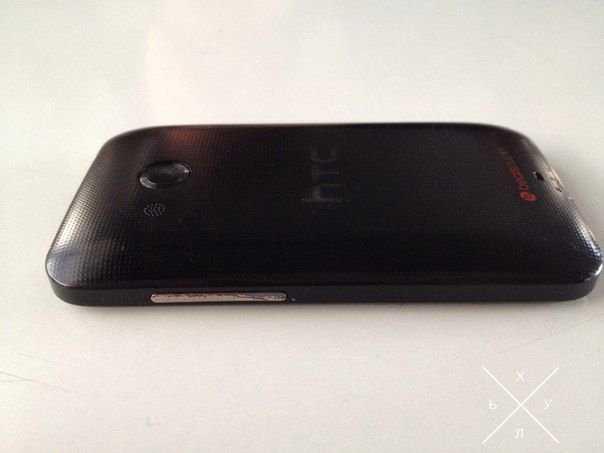 Телефон HTC