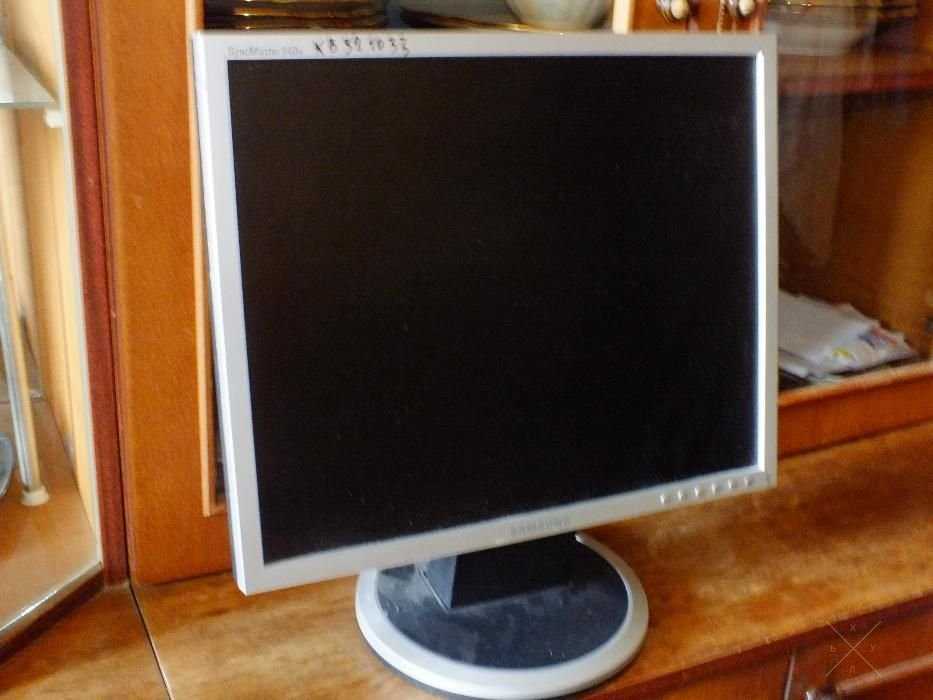 Продам монитор
