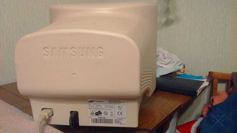 Продам монитор Samsung SyncMaster 793DF