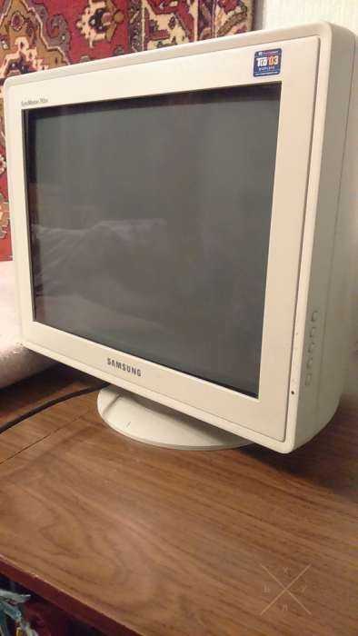 Продам монитор Samsung SyncMaster 793DF