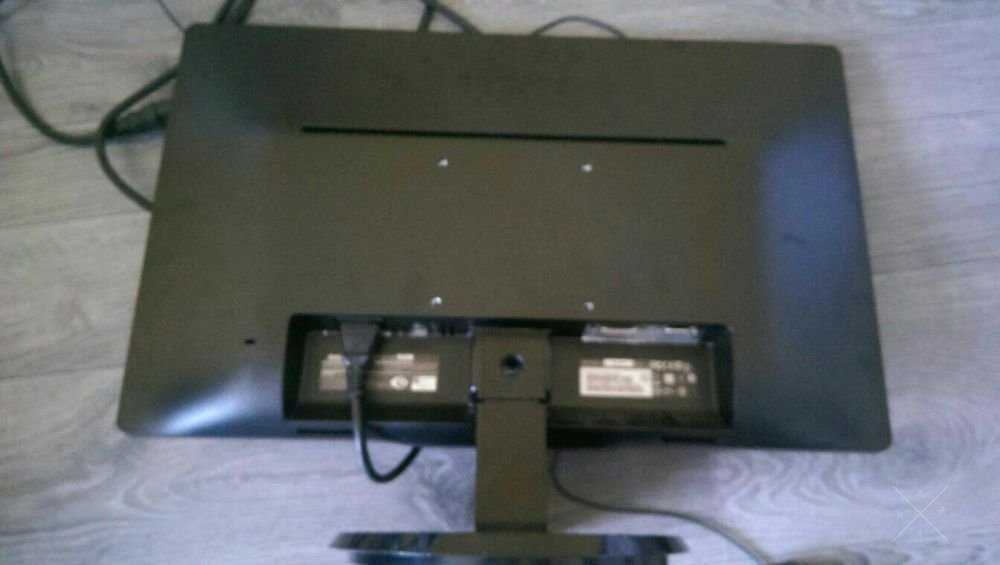 Монитор Philips 226V4LAB/1. Диагональ 21,5