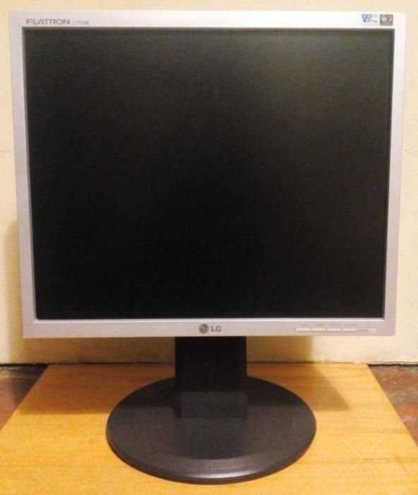 Монитор мониторы 17" дюймов ЖК LCD 5x4 4x3 LG опт розница Германия